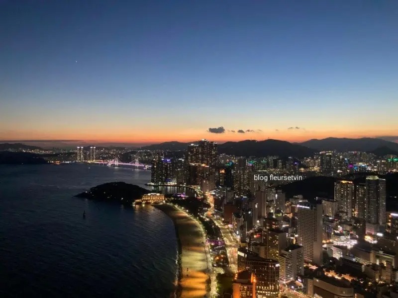 송도와 해운대의 석양 뷰 