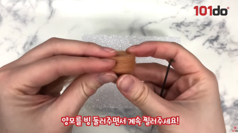 양모펠트 만들기는 어떻게 하는지 찾아봤다