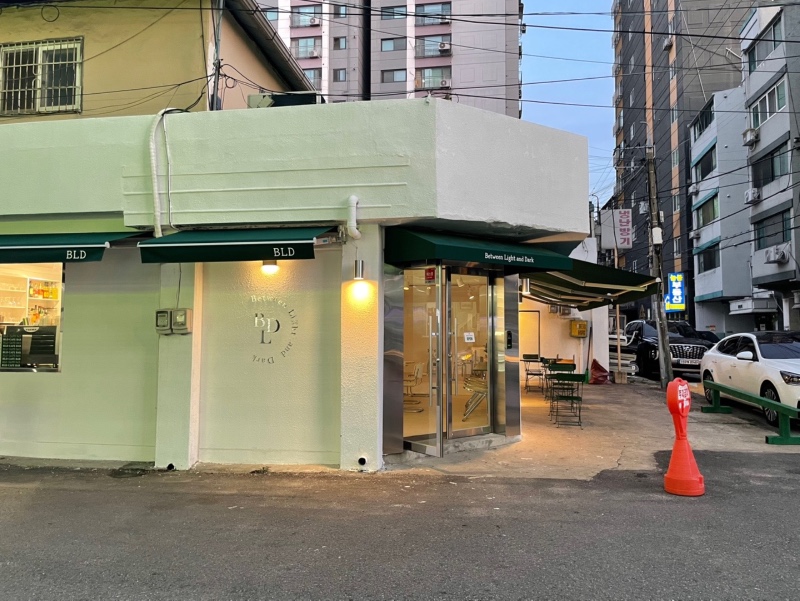 낮엔 카페, 밤엔 바 신생 음식점 비엘디카페바