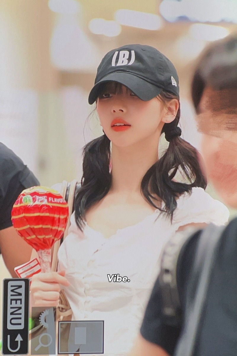 얼굴이 츄파춥스만한 카리나