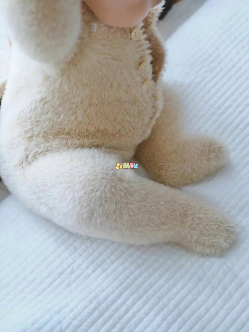 숨막히는 실루엣을 가진 쇼핑모델 