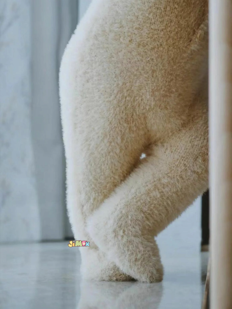 숨막히는 실루엣을 가진 쇼핑모델 