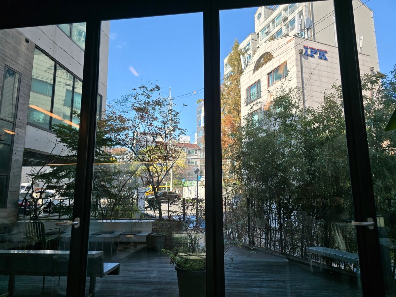 mtl효창, 배우 권율님 단골 카페 애견동반