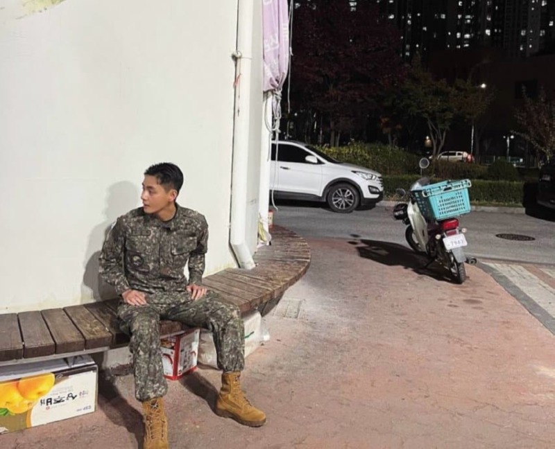 올해 6월에 전역한다는 뷔 근황