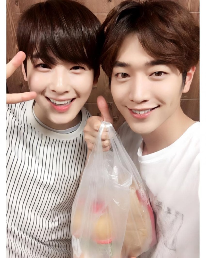 지역 최고 얼짱 강태오가 연기에 전념할 수 있었던 이유.jpg