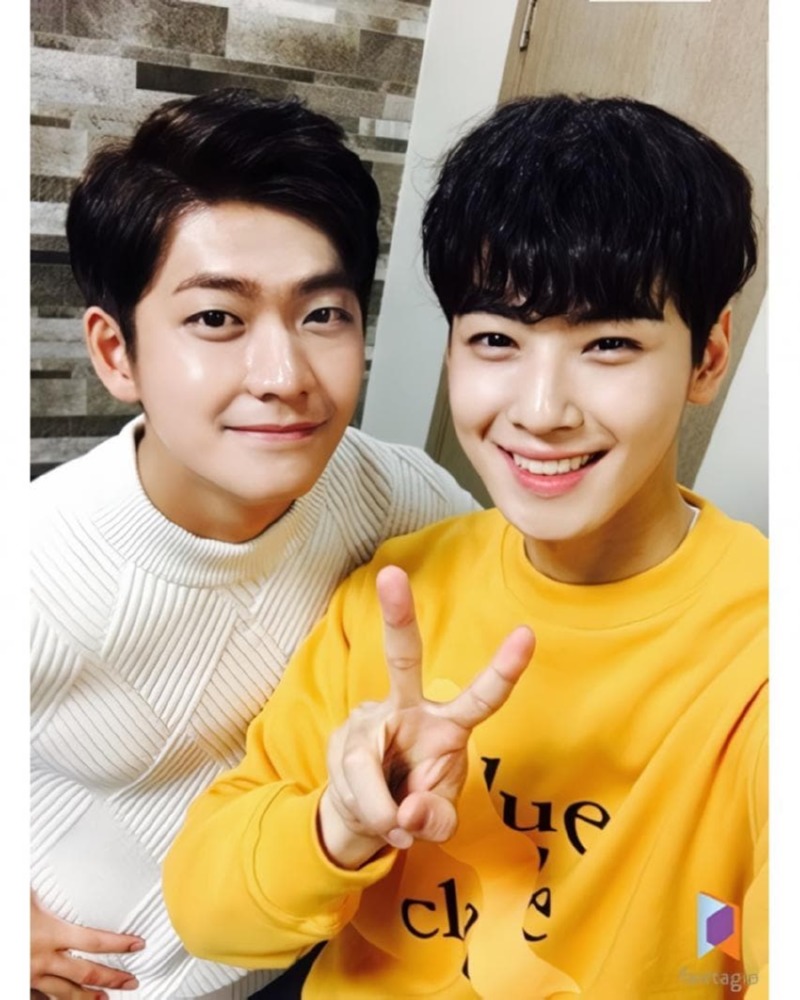 지역 최고 얼짱 강태오가 연기에 전념할 수 있었던 이유.jpg