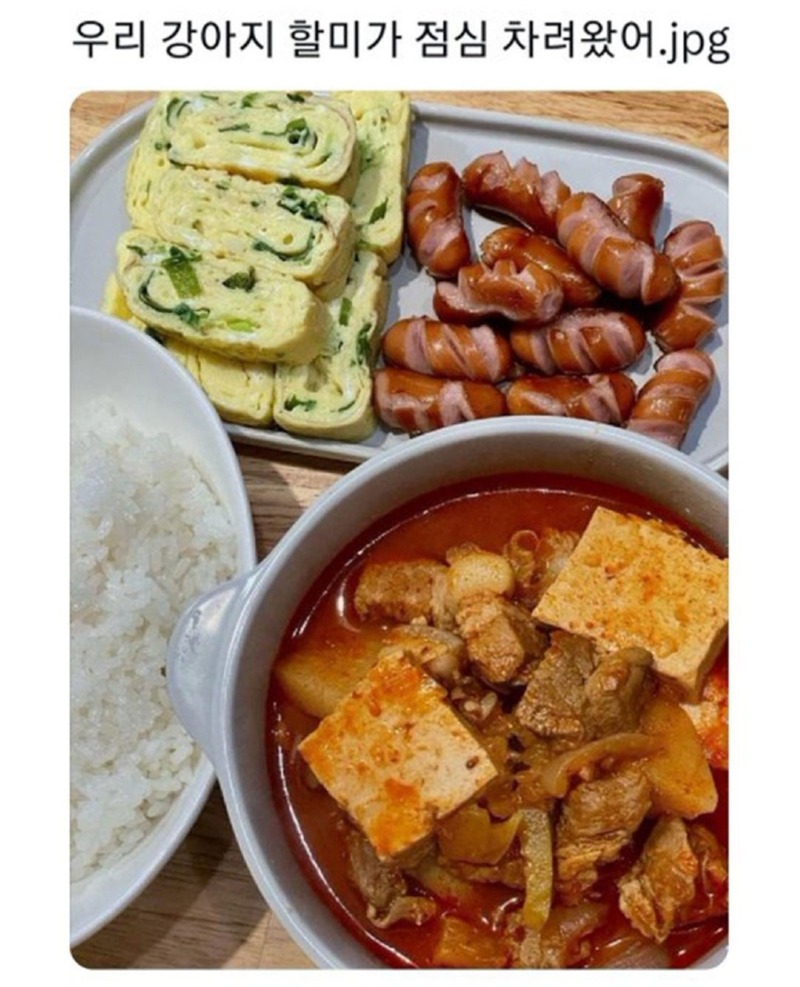 할머니가 차려주신 맛있는 밥상 