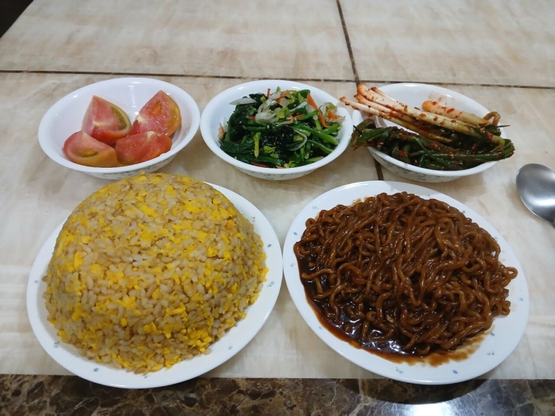 요즘 핫한 볶음밥 펨붕이 