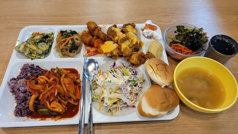 가산디지털단지 구내식당 밥